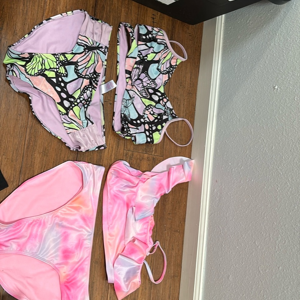 Kids swim